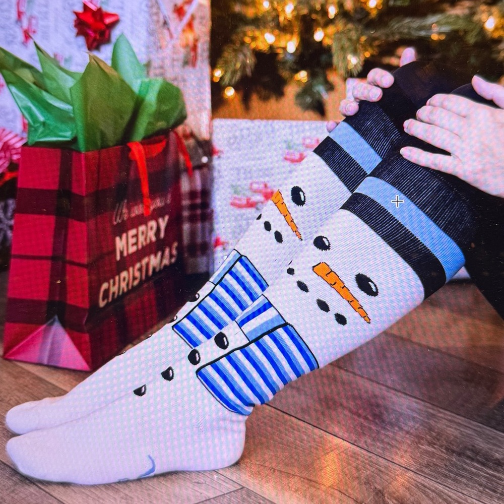 NWOT Festive Snowman Knee-High Socks